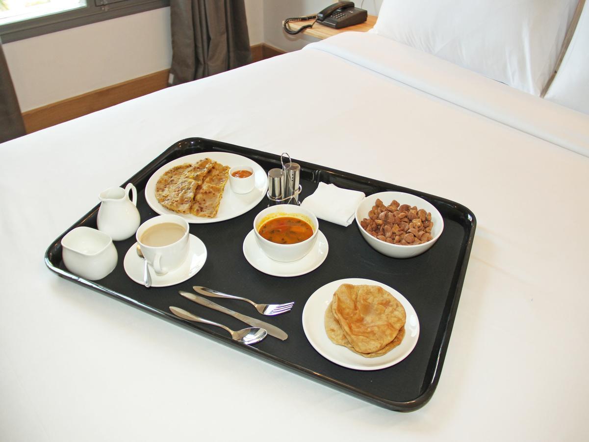 Oyo 11594 Hotel Tvs 新德里 外观 照片