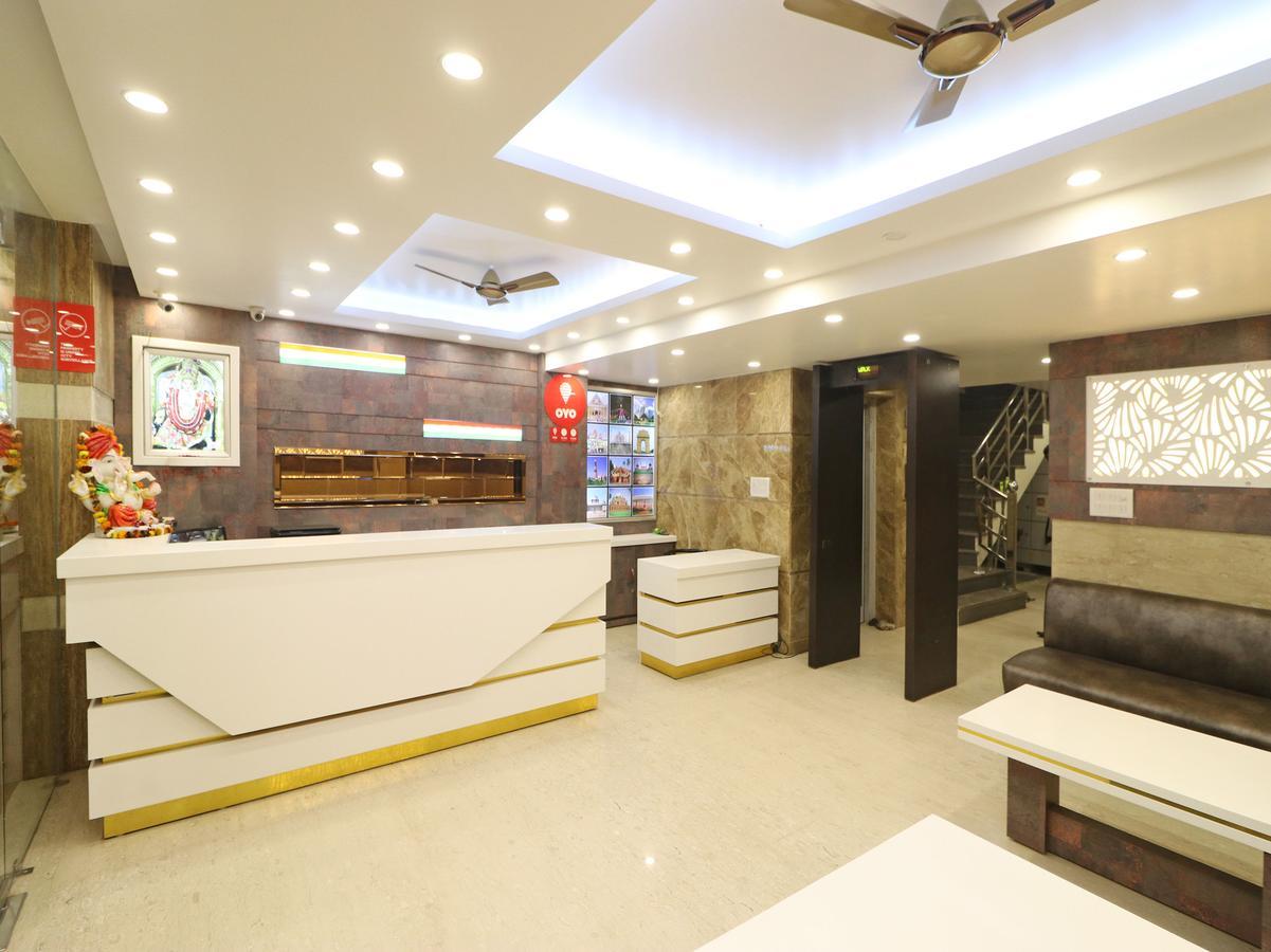 Oyo 11594 Hotel Tvs 新德里 外观 照片